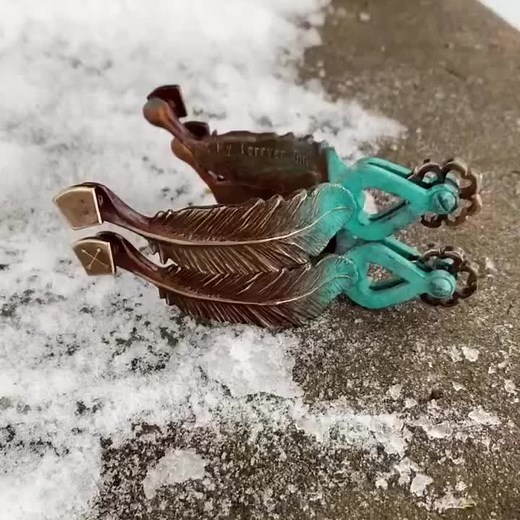 Custom Spurs: Unveiling the Hidden Inscription