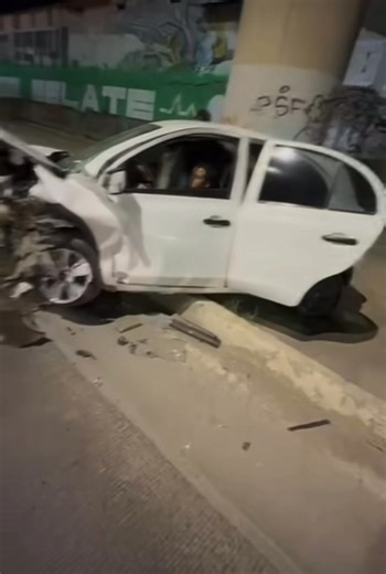 Aparatoso choque en Río Santiago Refieren dos lesionados #slp | Código San Luis En Vivo