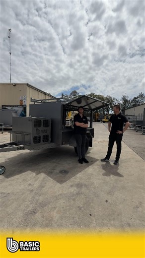 Nick and Josh took trailer promos to a whole new level ‍♂️ One runs, one sells... Call ퟏퟑퟎퟎ ퟕퟕퟎ ퟕퟕퟎ to order your trailer today! #BoxTrailer #AussieMade #HeavyDutyTrailer #TrailerLife #AussieSteel #BuiltToLast #BasicTrailers | Basic Trailers | Facebook