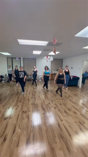 Get Up And Dance! on Instagram: "This was just too steamy of a combo to not share! These dancers brought the heat to this week’s musical theatre class🔥🔥 thank you dancers! 🎼”Big Spender” from Sweet Charity the Musical 💃🏼 choreography by @leahboresowdance • #getupanddanceatlanta #adultdanceclasses #musicaltheatre #broadwayjazz #atldancers"