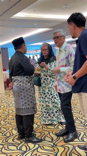 Seketika bersama Yang Dihormati Mulia Tengku Seri Paduka Shah Bandar Selangor.