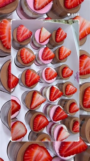 smasher.cakes (@smasher.cakes)’s videos with supernatural - a cappella - Ariana Grande