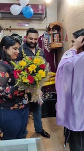 SARS BHARTI,❣️💯✔️ Famous Dogri singer visited Rangeela Boutique Raghunath bazar jammu . Sars Bharti Official Thanks for shopping with us 😇 #jammu #jammukashmir #Duggar | Shwetanitingupta comedians