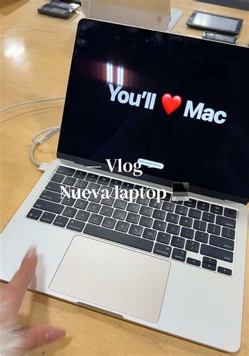 R.I.P a la computadora del 2018 — Bienvenida compu del 2026 — @Best Buy #visionboard #manifestation #nuevoscomienzos #shoppingvlog #shoppinghaul