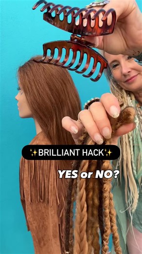 🔥 Brilliant Hack or Not? 🔥 The easiest Dreadstyle, get ready in less than 1-minute 😍 All you need is; ✨ Dreadlock Extensions ✨ a Claw Clip 🛍️ all at SaltyDreads 🔗 ⚠️ Notice: We are not running any sale ads at the moment. Please beware of fake or unauthorized advertisements.‼️ #hairhack #dreadhack #clawclip #easyhairstyles #viralhairstyles | SaltyDreads