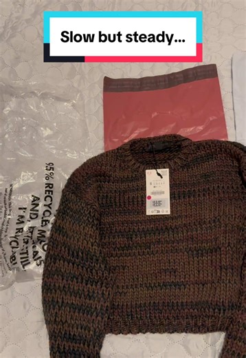 Just seem to be moving 1 item a day but it’s better than nothing. Off to the inpost lockers I go 🚶🏼‍♀️#vinted #charityshop #unwanted #preloved #fashiontiktok #zara