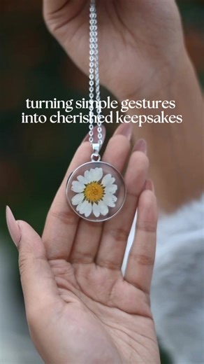 🌿 Your Story, Told by Nature Each piece from Leafy Affair is a tiny time capsule – crafted with real botanical elements and a whole lot of love. 💮 Made with Real Leaves, Ferns & Flowers 🌱 Aesthetic Meets Emotion 🎀 Elegant Craftsmanship, Minimalist Design 🌼 Complements Both Modern and Traditional Styles ✨ Let your personal style blossom. Explore your options today! | Leafy Affair