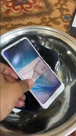Sharp Aquos r2 water 💦 test | Aquos r2 water proof available