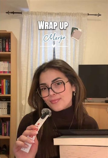 Wrap up di Marzo🤩📚 RAGA STO ESAURITA IN QUESTO VIDEO però capitemi quando parlo della BOT sproloquio all’infinito perché è davvero la serie che amo di più in assoluto😭❤️‍🩹 Nonostante le poche letture posso dire di esserne pienamente soddisfatta💕 #booktokitalia📚🧿 #booktok #wrapup #bookish #fyp