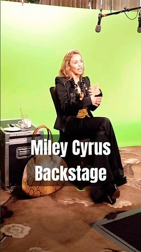 Miley Cyrus Backstage on Her Avatar: Fire & Ash Press Tour 😳💙 | #shorts #mileycyrus