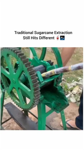 The Daily scroll on Instagram: "​Fresh Sugarcane Juice Extraction Using Traditional Manual Machine 🥤🌿 #Shorts #TraditionalMethod #FreshJuice #NatureDrink ​💧 Pure Extraction? 🥤 Watch This Manual Machine Squeeze Every Drop Of Sugarcane Instantly! 🌿 A traditional manual crusher looks simple until you see how mechanical gears are engineered to apply massive pressure with just a handle. This type of machine uses a heavy-duty iron gear system that multiplies human force, allowing the rollers to g