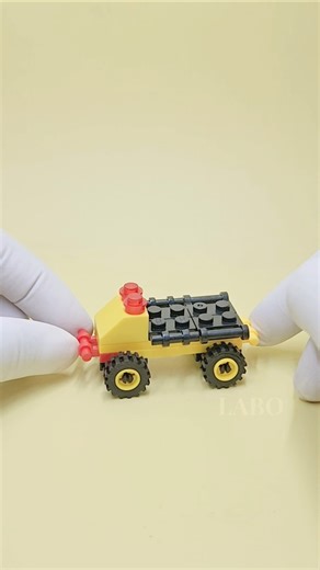Simple LEGO Truck Build | So Clean 😍 #shorts #lego