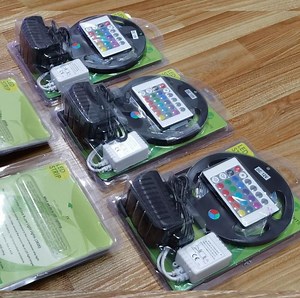 [Hot Item] Blister or Colorful Package Retail Market 12V 24V 5 Meter Reel SMD5050 LED RGB Tape Strip Kit Light Flexible Color Changeable LED Strip Light