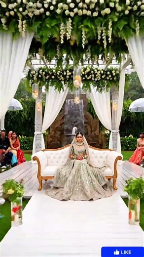 Monsoon Wedding in Rain | cinematic wedding | Romantic Rainy wedding #viralwedding