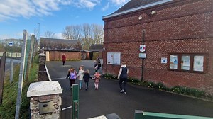 Piscine, médiathèque et centre de loisirs : les projets 2025 pour Forges-les-Eaux