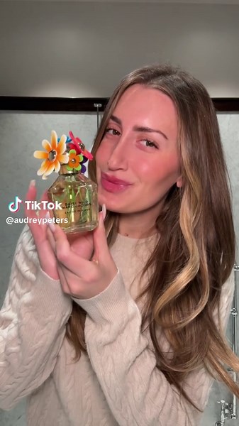 Experience Paris with Marc Jacobs Daisy Wild Perfume