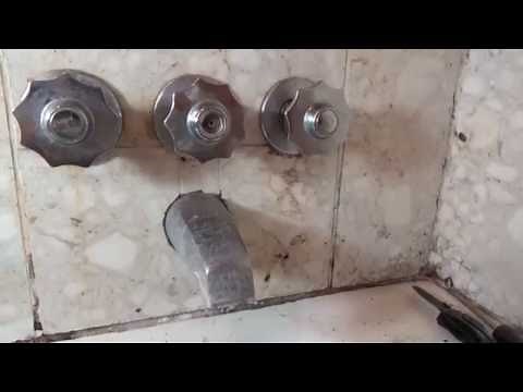 How to fix a leaking shower faucet