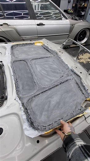 oh Junge #bmw #mechanik #tuning #e46 #garage #diy #auto #carbon #epoxy #car #bagged #slammed #turbo