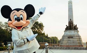 Mickey Mouse nagsuot ng Barong Tagalog, namasyal sa Maynila - Abante TNT