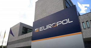 Cybercriminalité: Cracked.io et Nulled.to démantelés par Europol et la police française