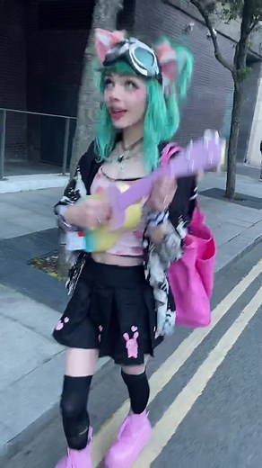 peachy vibes for a fun town day🍑💕 #grwm #catgirl