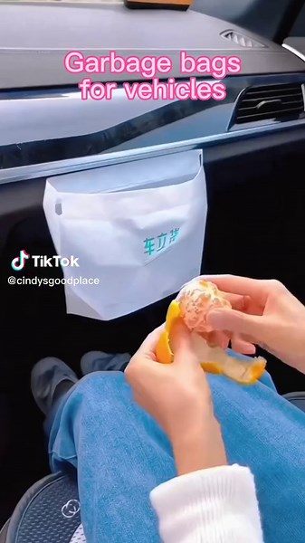 Every car owner needs to prepare some of these garbage bags, which is not only convenient for throwing garbage when eating, but also waterproof material is not afraid of pouring water in. Do you like it?#fyp #foryou #garbage #garbagebag #goodthing #car #tiktok #amazon
