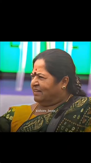 🧿 on Instagram: "😂 . . . 日本利用压电瓷砖将脚步转化为电能。这些瓷砖捕捉来自你脚步的动能。当你行走时,你的重量和动作会对瓷砖产生压力。瓷砖会轻微弯曲,从而产生机械应力。瓷砖内部的压电材料将这种应力转化为电能。每一步都会产生少量电荷,而数百万步结合在一起就能产生足够的电力来驱动LED灯、数字显示屏和传感器。在像涩谷车站这样繁忙的地方,每天大约有240万个脚步为这一系统作出贡献。这些电能可以被储存或立即使用,从而减少对传统电力来源的依赖,并支持可持续的城市基础设施。这种方法将日常运动转化为实用的可再生能源 日本利用压电瓷砖将脚步转化为电能。这些瓷砖捕捉来自你脚步的动能。当你行走时,你的重量和动作会对瓷砖产生压力。瓷砖会轻微弯曲,从而产生机械应力。瓷砖内部的压电材料将这种应力转化为电能。每一步都会产生少量电荷,而数百万步结合在一起就能产生足够的电力来驱动 LED灯、数字显示屏和传感器。在像涩谷车站这样繁忙的地方,每天大约有240万个脚步为这一系统作出贡献。这些电能可以被储存或立即使用,从而减少对传统电力来源的依赖,并支持可持续的城市基础设施。这种方法将日常运动转化