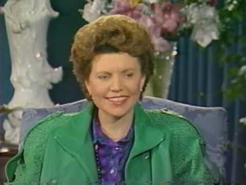 1987 ; ANTONY C SUTTON #1 on the Capitalist Communist Conspiracy ~with ECP on SU Forum