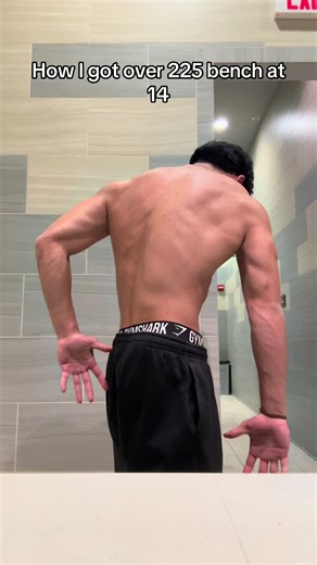 2 plates are NOT the norm, 3 plates are now. @joseph shin #gym #josephshin #14yo #benchpress