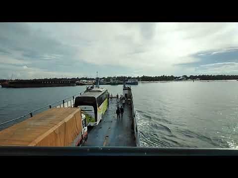 VESSEL DOCKING MANEUVER TO PORT