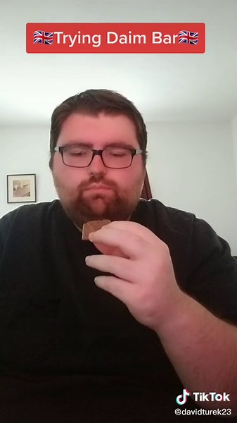 Trying Daim Bars: American vs British Taste Test