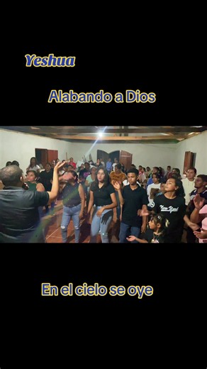 En el cielo se oye - Alabanzas a Dios (Yeshua)