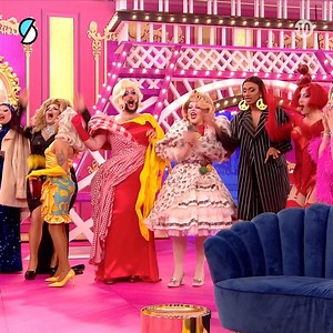 10 queens, 3 jurys : que la meilleure Drag Queen gagne ! 👑 "Drag Race France", vous êtes prêts ? À retrouver dès maintenant sur france.tv ▶ bit.ly/DragRaceFrance-S1E1 | France tv