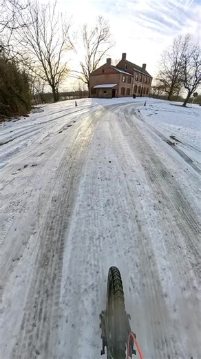 It doesn't snow enough here to warrant #winterbiking studded tires, so I run #schwalbe Marathon 365 tires on the #BikeFriday #AllPacka #foldingbike and take it easy on ice.