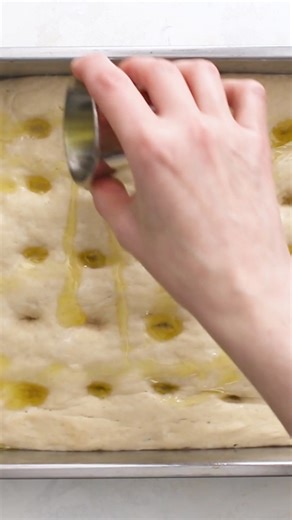 30K views · 137 reactions | This easy No-Knead Focaccia is the perfect bread for any beginner baker! This recipe is delicious, impressive, and super simple. Anyone can make this cheesy homemade focaccia bread! RECIPE: https://www.thecookierookie.com/three-cheese-focaccia/ #easyrecipe #easymeals #foodblogger #foodstagram #blogger #dinnerblogger #familymeals #food #blogger #stlouisblogger #moblogger #missouriblogger #bread #focaccia #noknead #cheese | The Cookie Rookie | Facebook