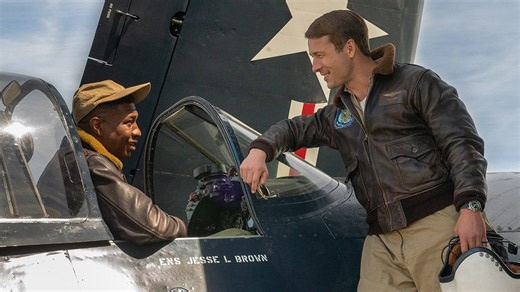 Devotion Review – Welcome to the Jonathan Majors and Glen Powell Show
