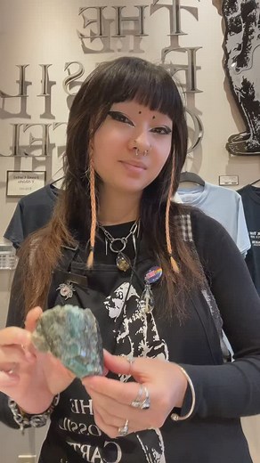 Science Saturday! Emerald! • • • • • #Emerald #emeraldgemstone #emeraldjewelry #jewelry #gemstone #gems #gemstonejewelry #rocks #minerals #beryl #learn #geology #gemology #gem #rocksandminerals #crystals #crystal #smallbusiness #smallbiz #smallbusinessowner #smallbusinesssupport #rockshop | The Fossil Cartel