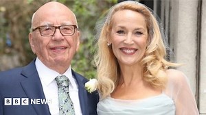 Rupert Murdoch and Jerry Hall hold Fleet Street wedding ceremony