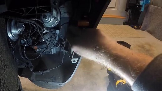 Mini Cooper S 2013 R56 change fog light or marker light