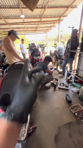 21K views · 606 reactions | ABS REPAIR # 09563518913 LINGAYEN PANGASINAN abs always on error42 no speedometer #ABSRepair #error42 #LingayenPangasinan | Allen Belle Guiljon | Facebook