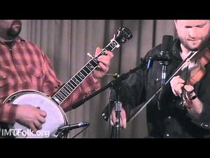 Cluck Old Hen, Foghorn Stringband
