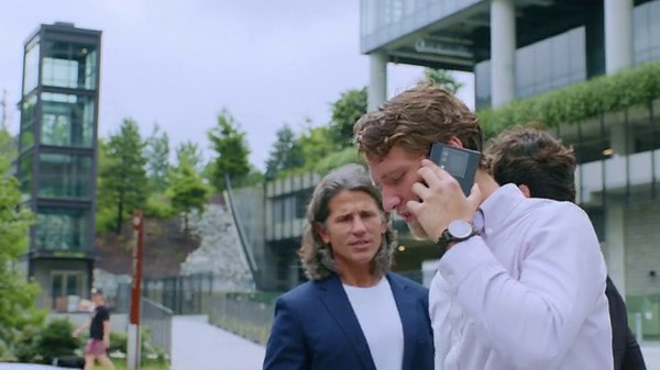 Titan 2 - The Latest 5G QWERTY Physical Keyboard Smartphone