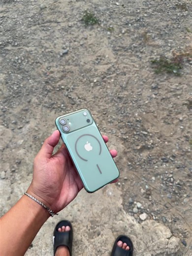 Slim and Stylish iPhone 16 Pro Max Clear Case