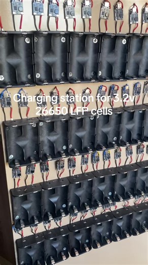 Building a Charging Station for 3.2V 26650 Cells
