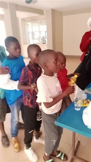 Raise A hand charity foundatn (@ghettocharityfoundation2)’s videos with Harvest Time - Don Carlos