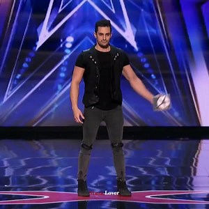 44K views · 1.4K reactions | Mind-Bending Magic With CDs America's Got Talent | 헠혂혀헶헰 헟헼혃헲헿 | Facebook