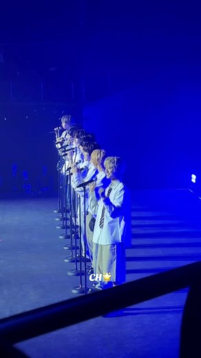 AHOF Performs Cosmic Underdog Live in Manila