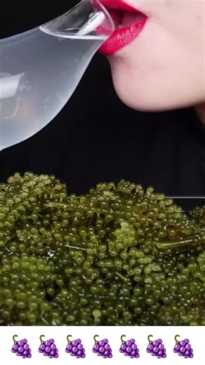 ✨ Crunchy sea grapes refreshing water sounds Suzy’s soft bites & fizzy tingles giving pure relaxation vibes Turn up your volume for the most satisfying ASMR experience ever 🤤🌊 #ASMR #SeaGrapes #WaterSounds #SuzyASMR #SatisfyingVibes