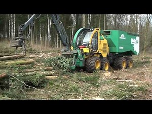 Green Chip 838CH self propelled woodchipper