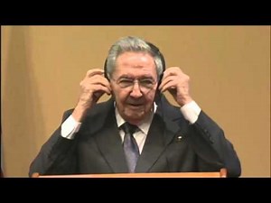 President Obama and Cuban leader Raul Castro answer questions